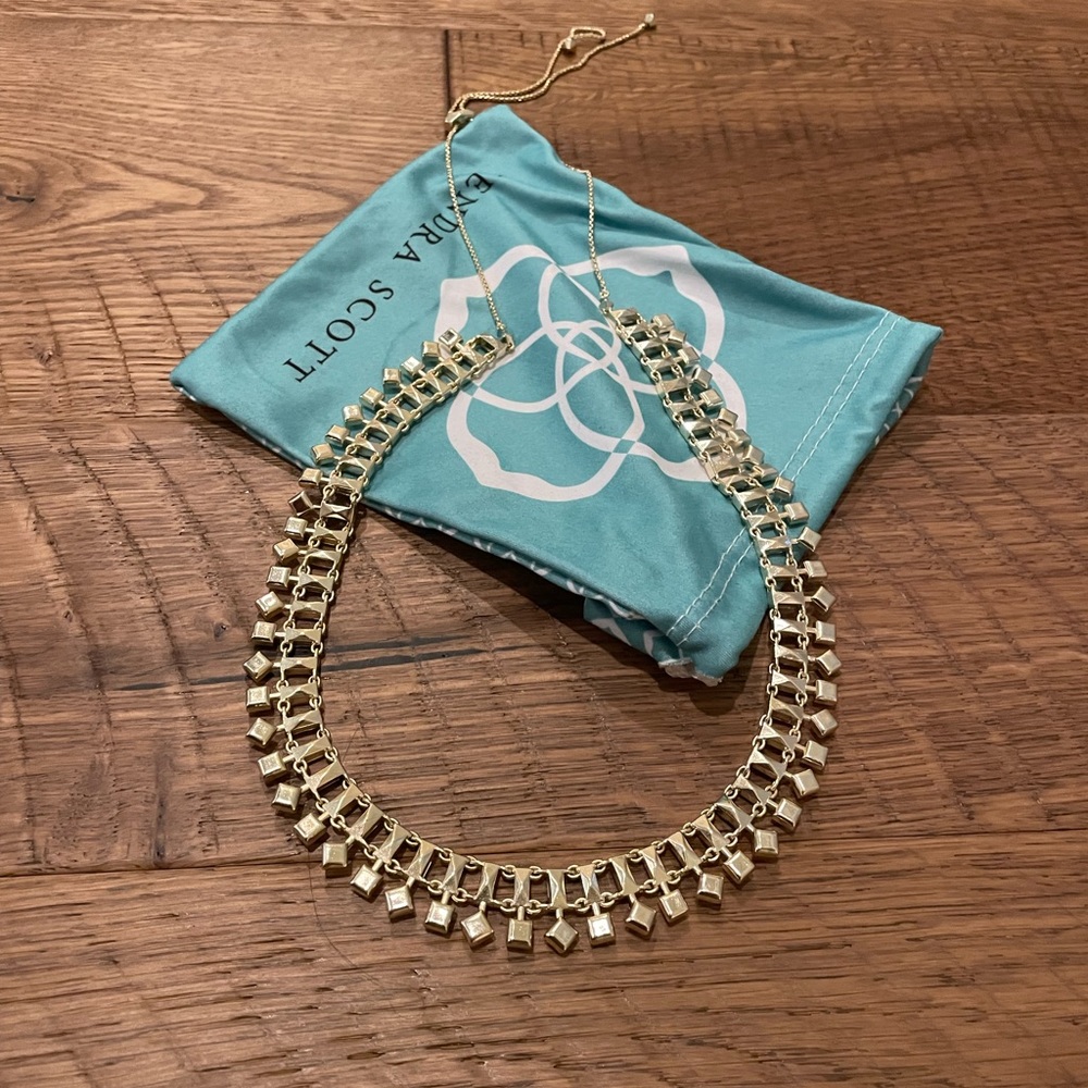 Gold Kendra Scott Necklace